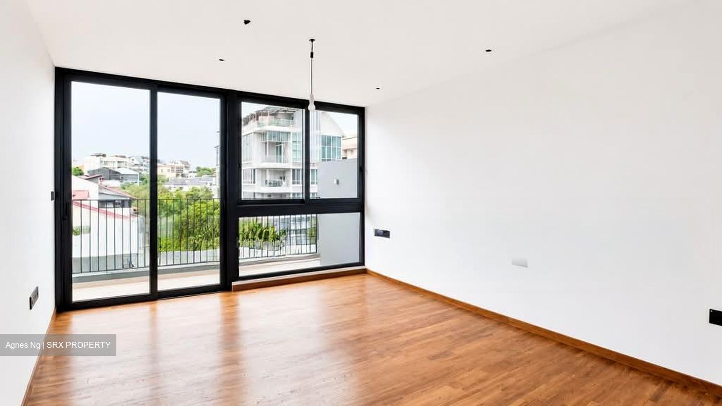 Dix Road (D19), Terrace #602916411